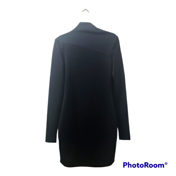 Blak.i brand new black dress with front slit - Picture 3 of 3